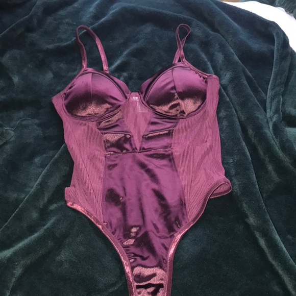 burgundy body suit from bozzolo size medium - Picture 1 of 3